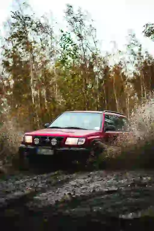 Offroader splashing mud