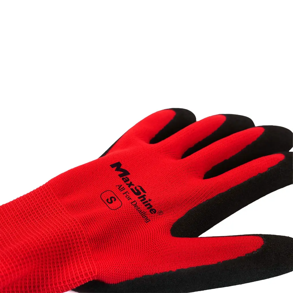 glovess3.webp