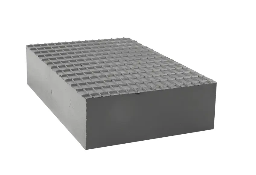 Rubber block 220 x 140 x 50 mm  
