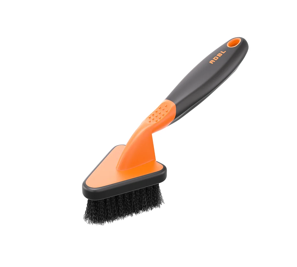 TIRE BRUSH